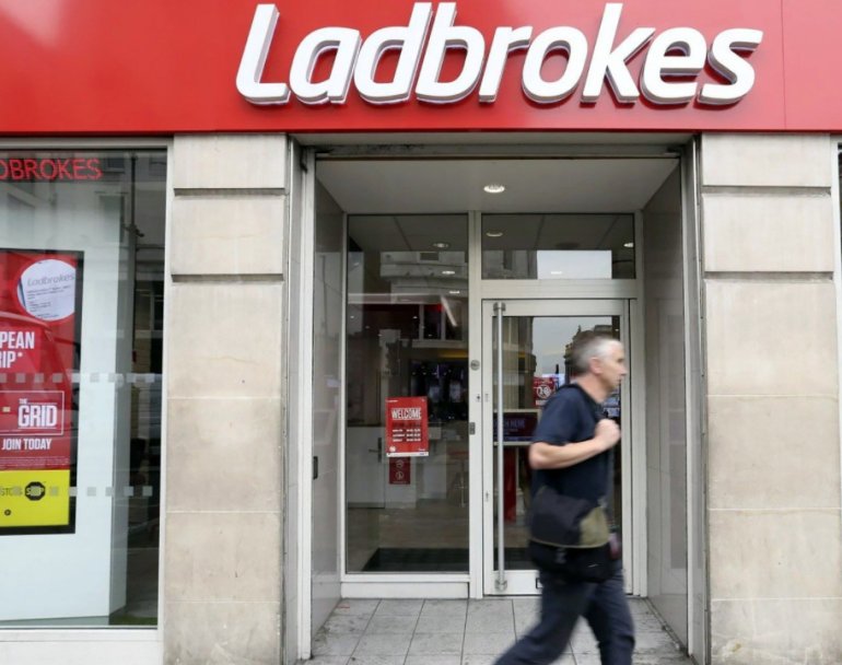 Ladbrokes, Paddy Powe