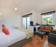 Catalonia Bavaro Beach, Golf & Casino Resort: Junior Suite Triple