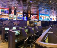 Treasure Island Hotel and Casino Las Vegas: Golden Circle Sportsbook & Bar